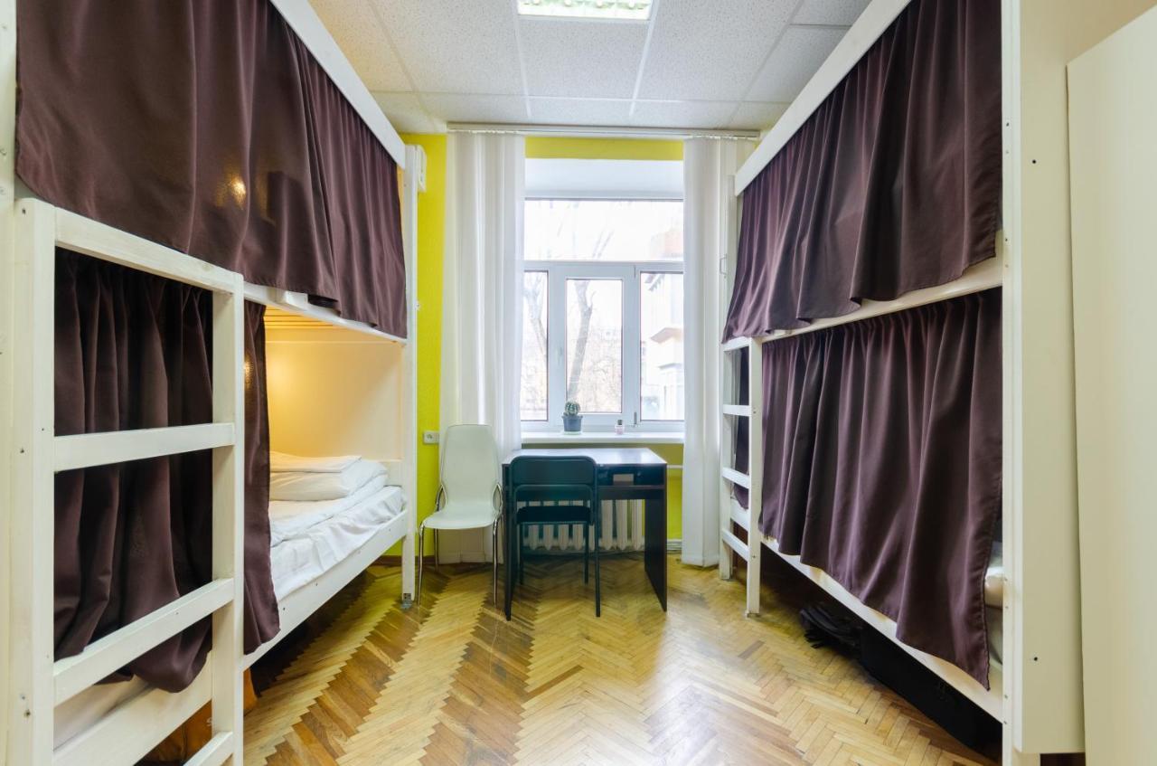 Sun City Hostel Kiev Luaran gambar